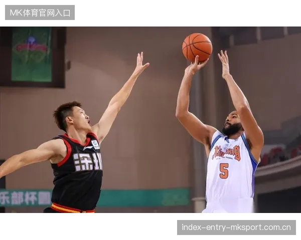 CBA新疆队新星外线稳定，未来像值得期待