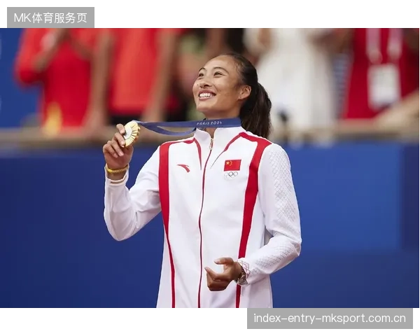 郑钦文进32强：从“小小少年”到“中国少年体育明星”的不凡之路